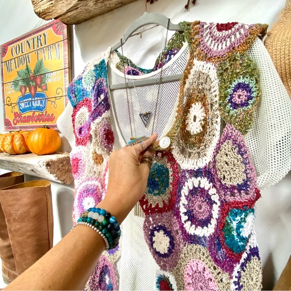 ARTISAN handcrafted crocheted vest - Picture 11 of 15